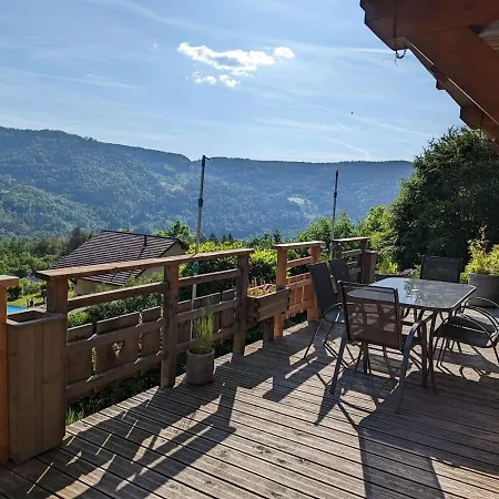 Ensoleille Dans Les Hautes Vosges Avec Terrasse, Local Velos Et Skis, Charges Incluses - Fr-1-589-486 Thiéfosse